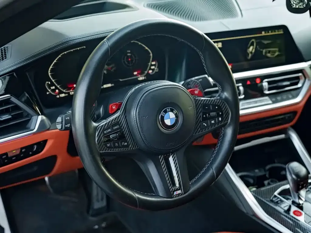 BMW M4 — фото 4