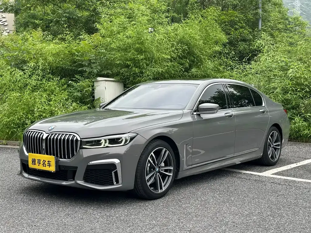 BMW 7 Series — фото 1