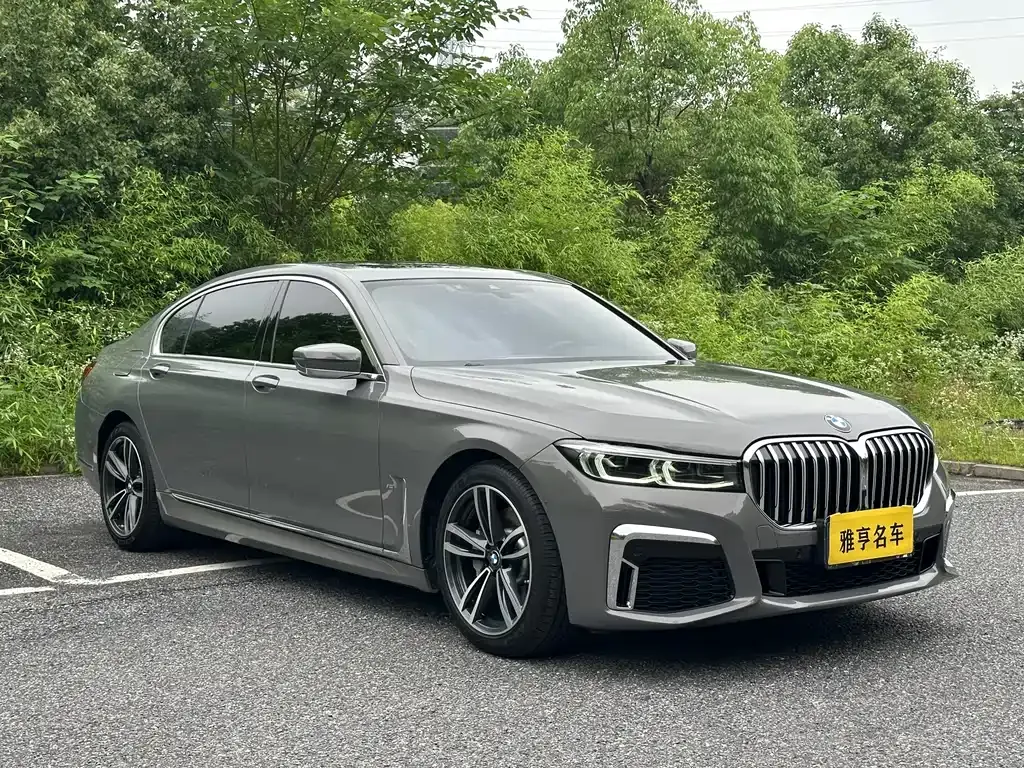 BMW 7 Series — фото 2
