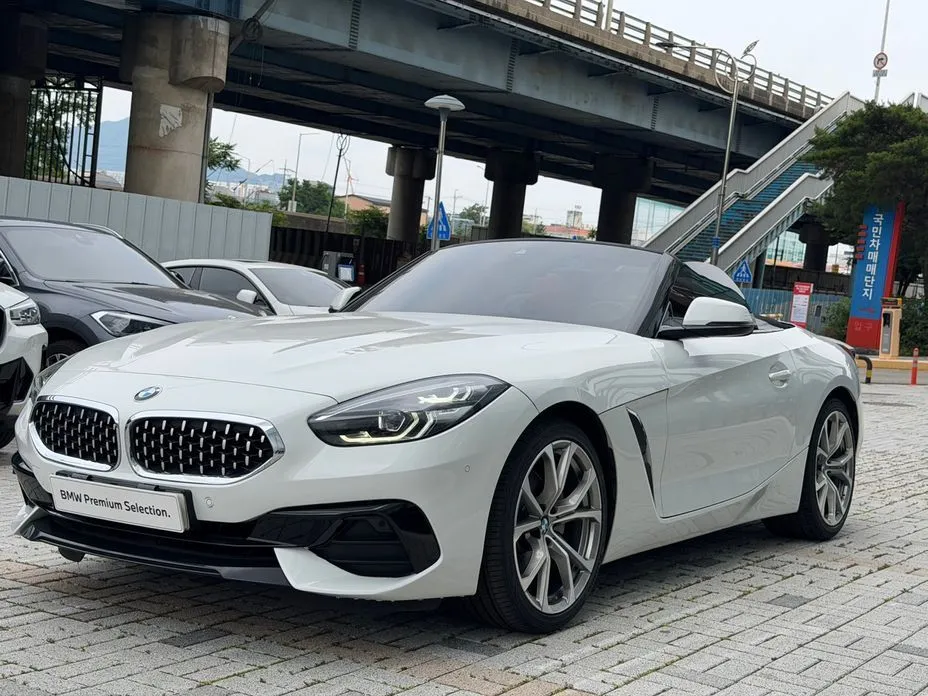 BMW Z4 — фото 1