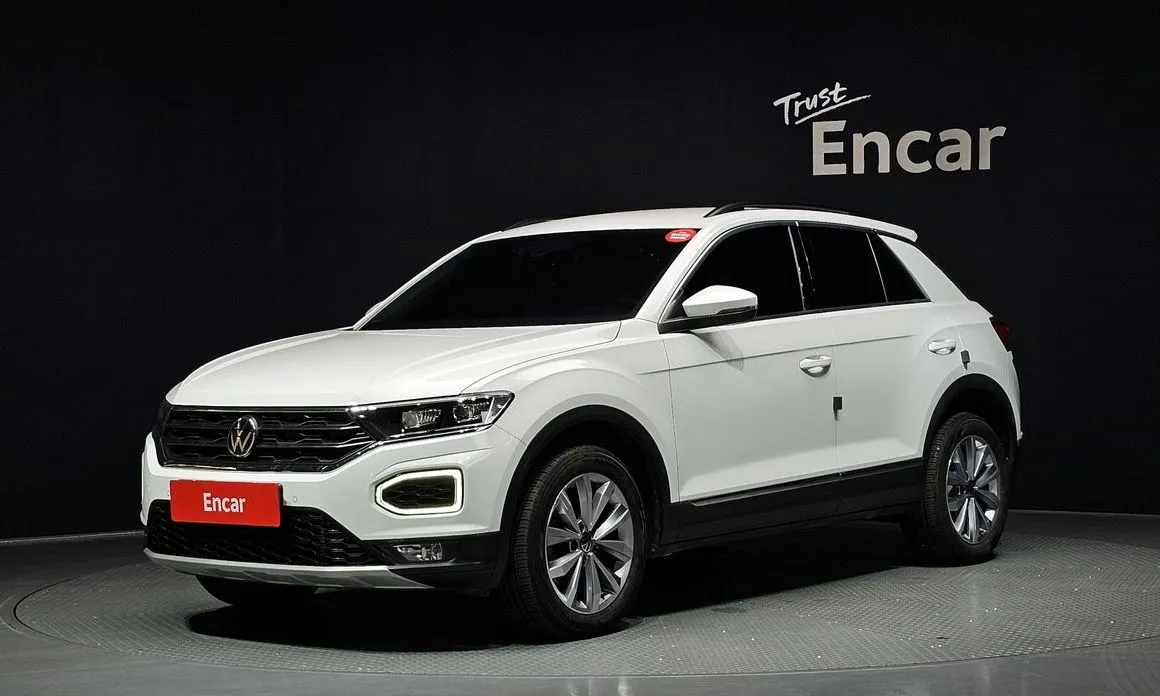 Volkswagen T-Roc — фото 1