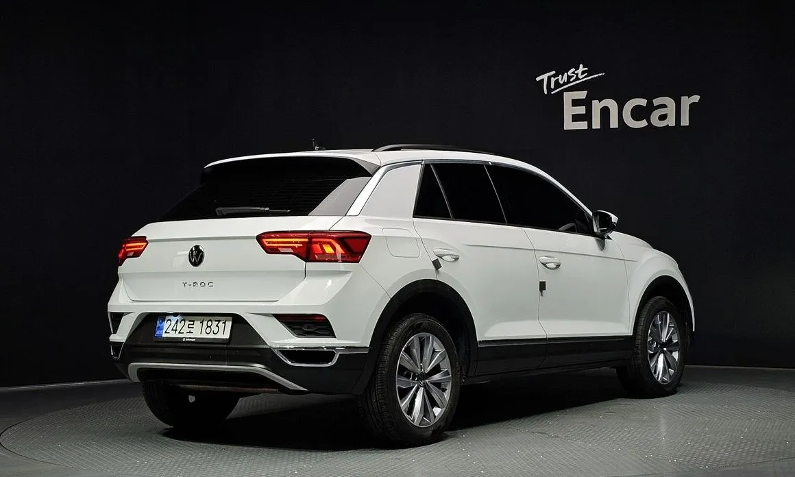 Volkswagen T-Roc — фото 3