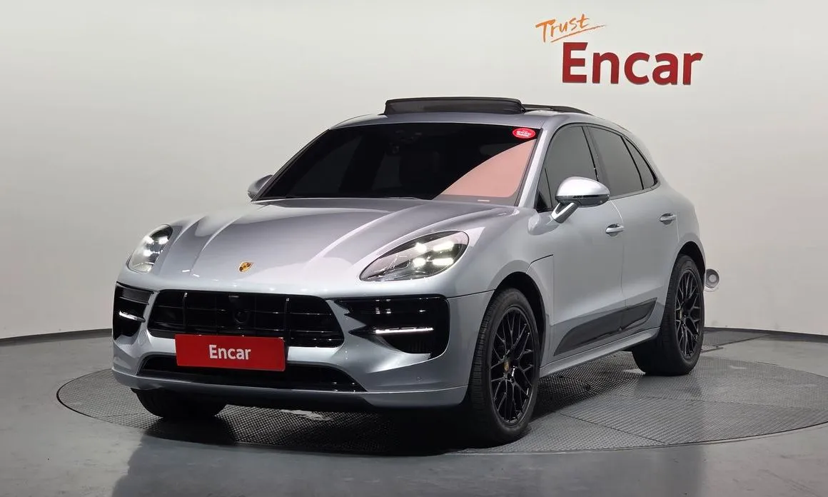 Porsche Macan — фото 1