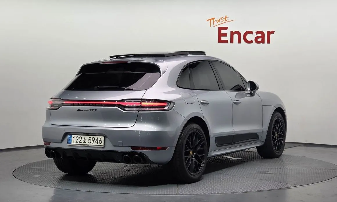 Porsche Macan — фото 5
