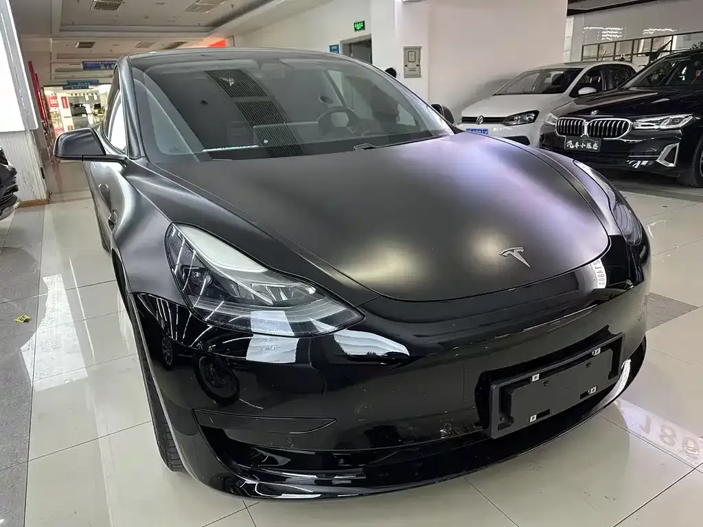 Tesla Model 3 — фото 6