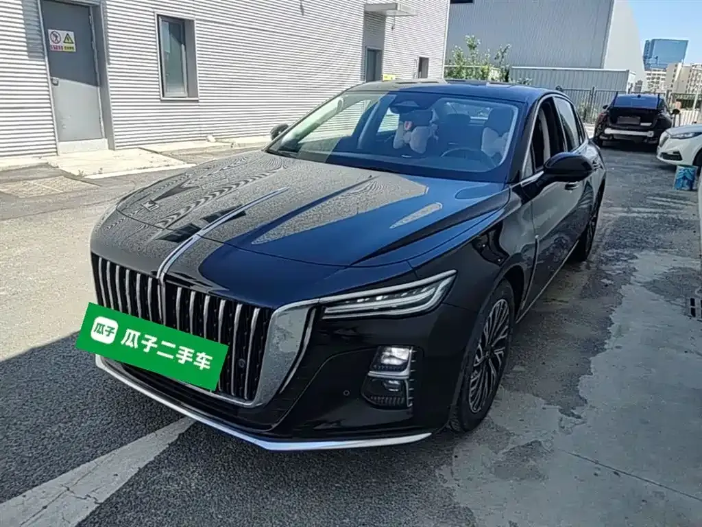 Hongqi H5 — фото 1