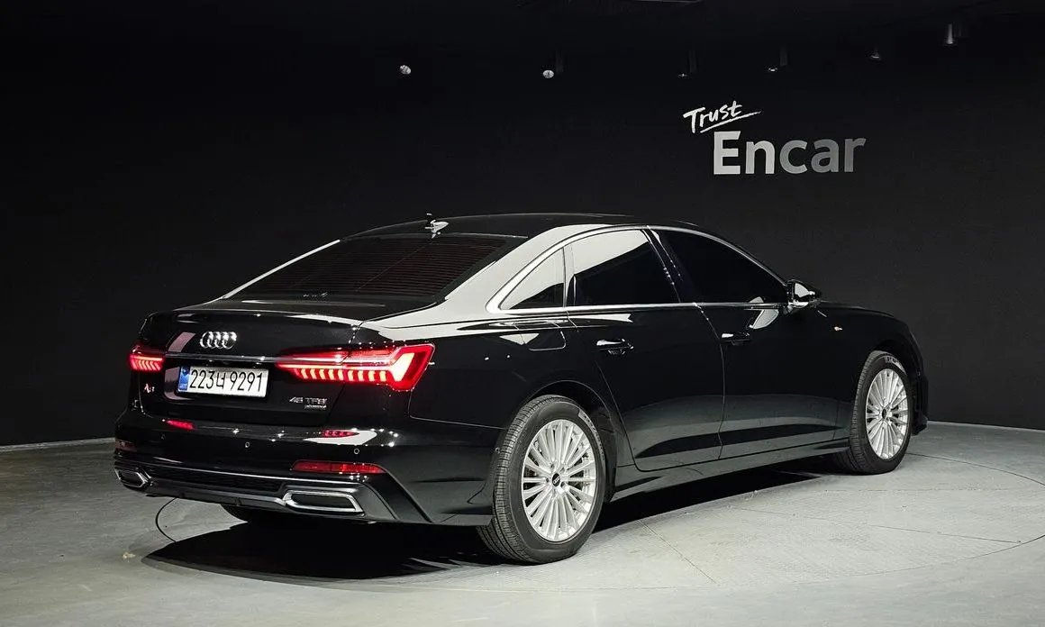 Audi A6 — фото 7