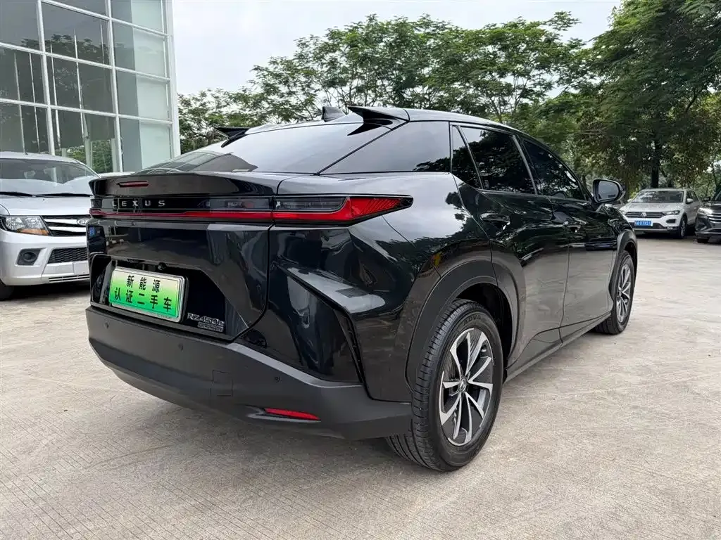 Lexus RZ — фото 4