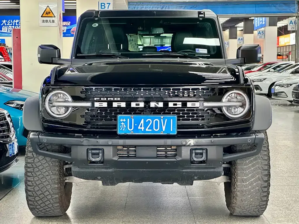 Ford Bronco — фото 9