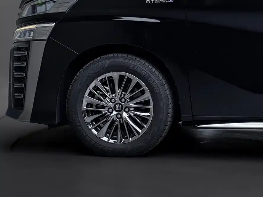Toyota Vellfire — фото 3