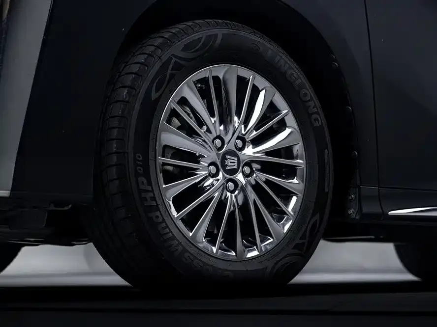 Toyota Vellfire — фото 6
