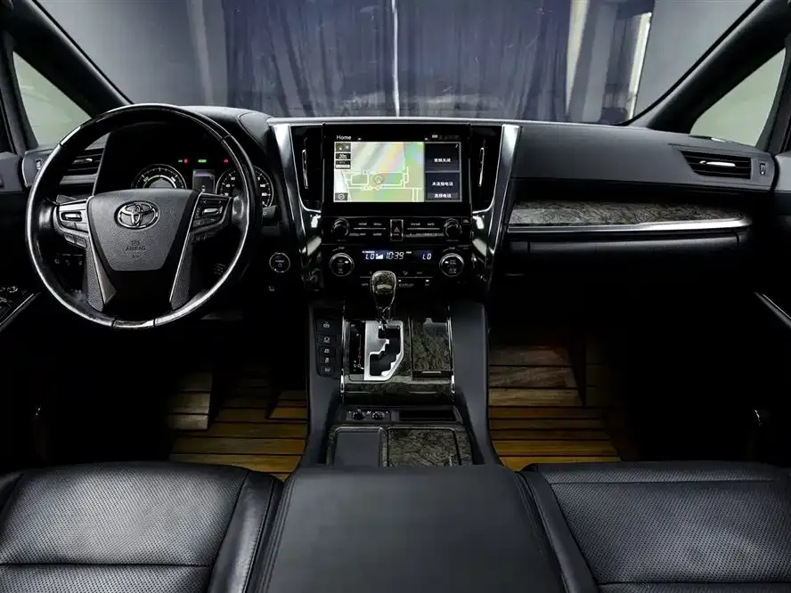 Toyota Vellfire — фото 7