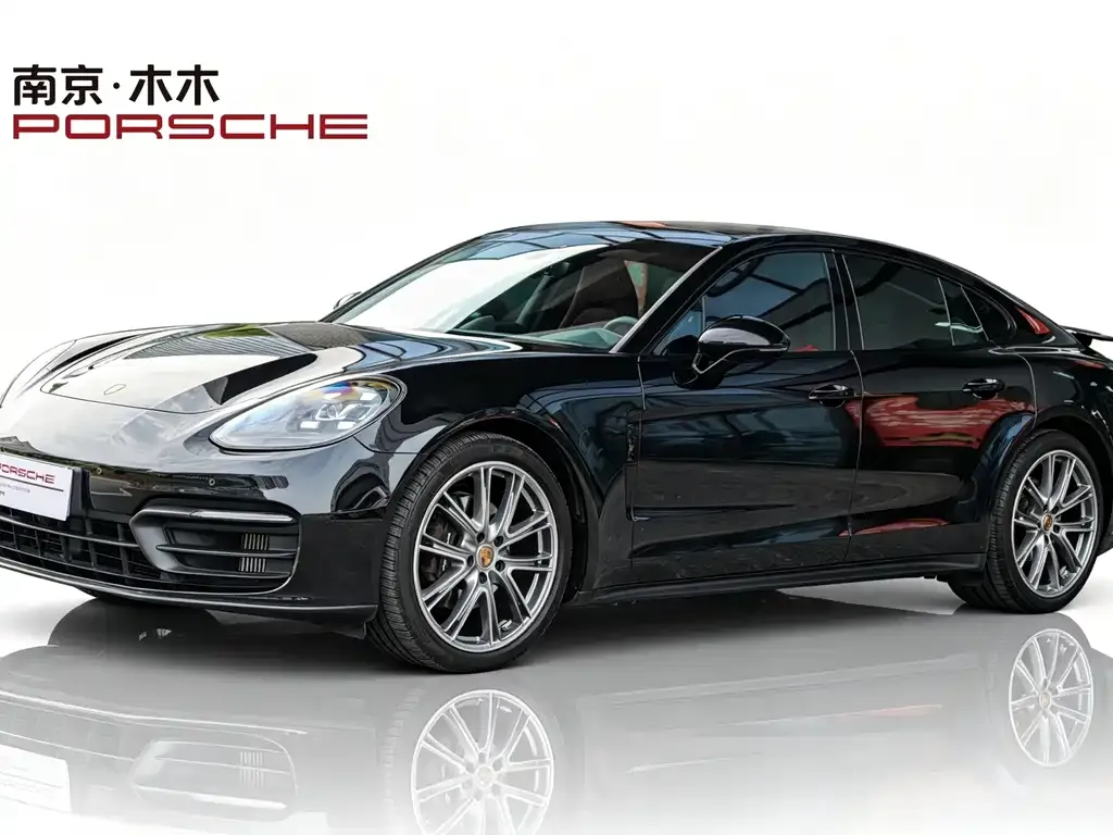 Porsche Panamera — фото 1