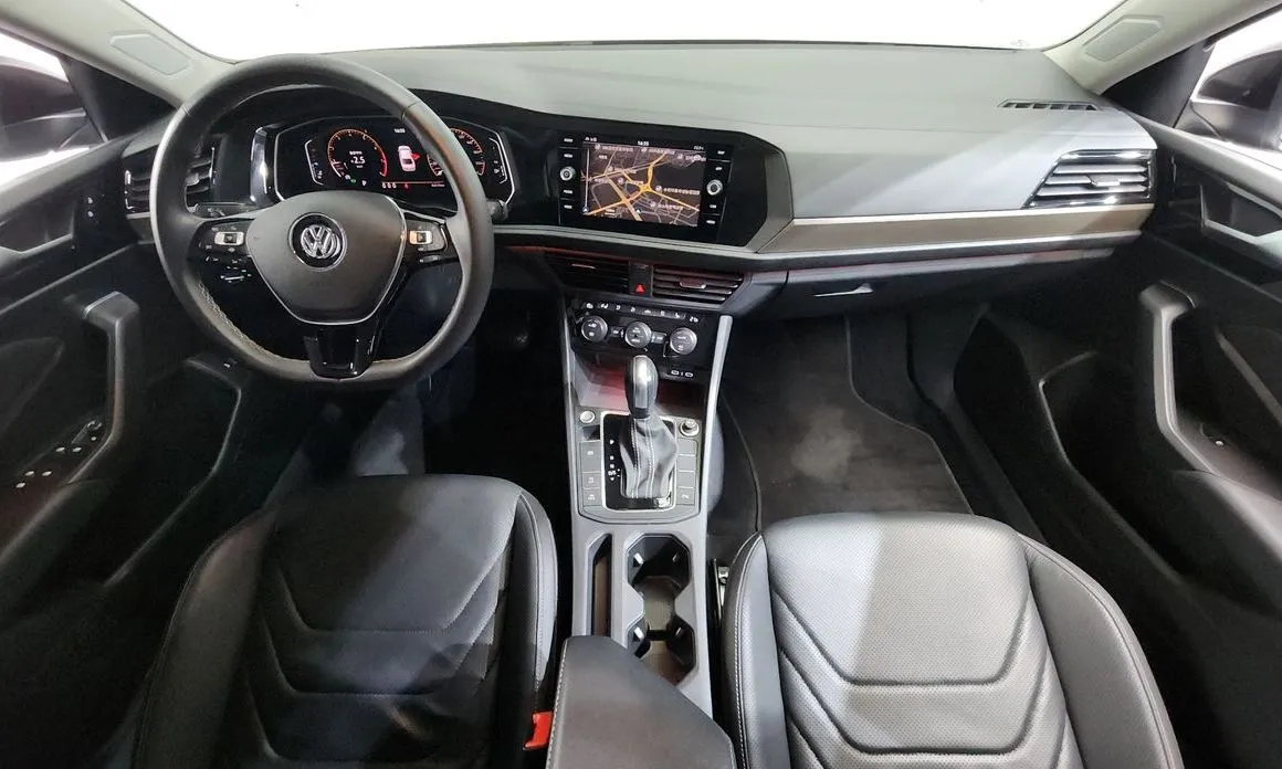 Volkswagen Jetta — фото 4