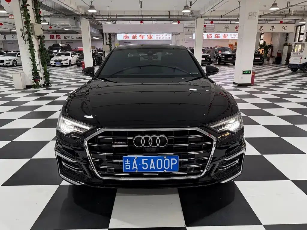 Audi A6L — фото 2