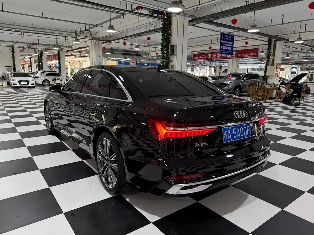Audi A6L — фото 5