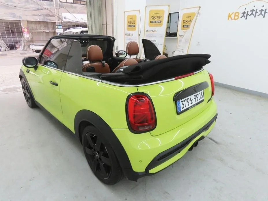 Mini Cooper Convertible — фото 4