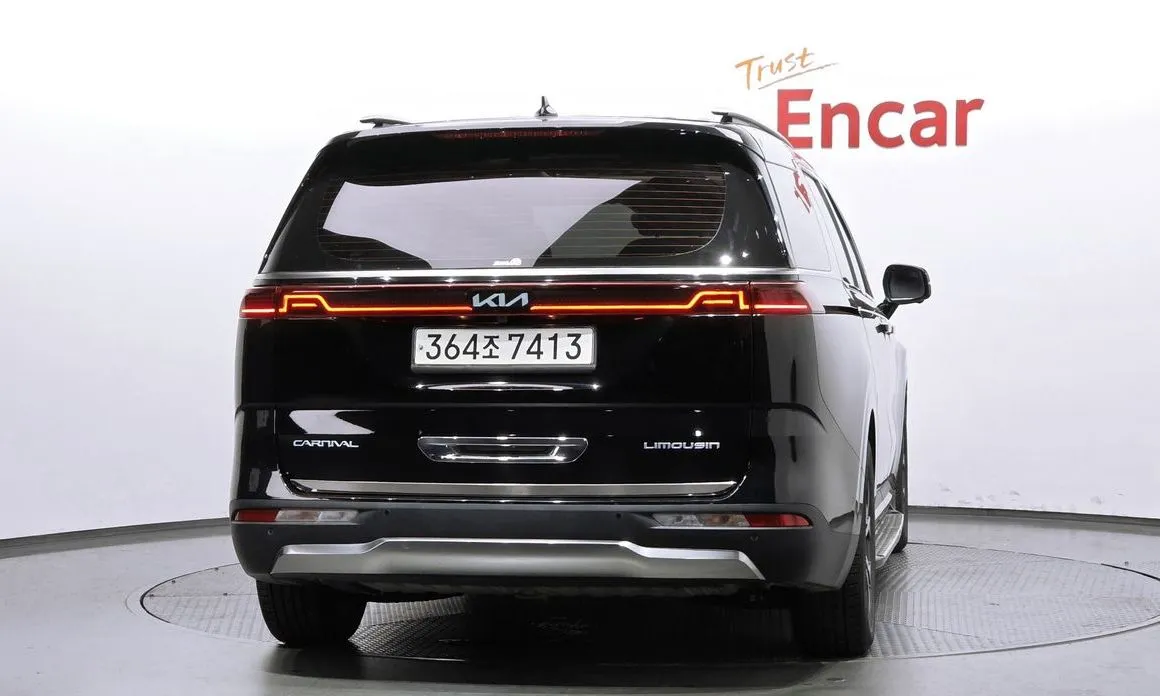 Kia Carnival — фото 10