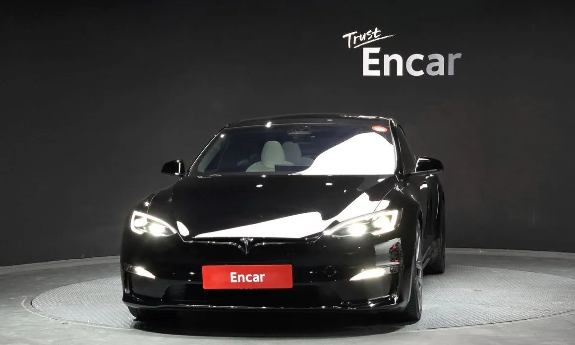 Tesla Model S — фото 2