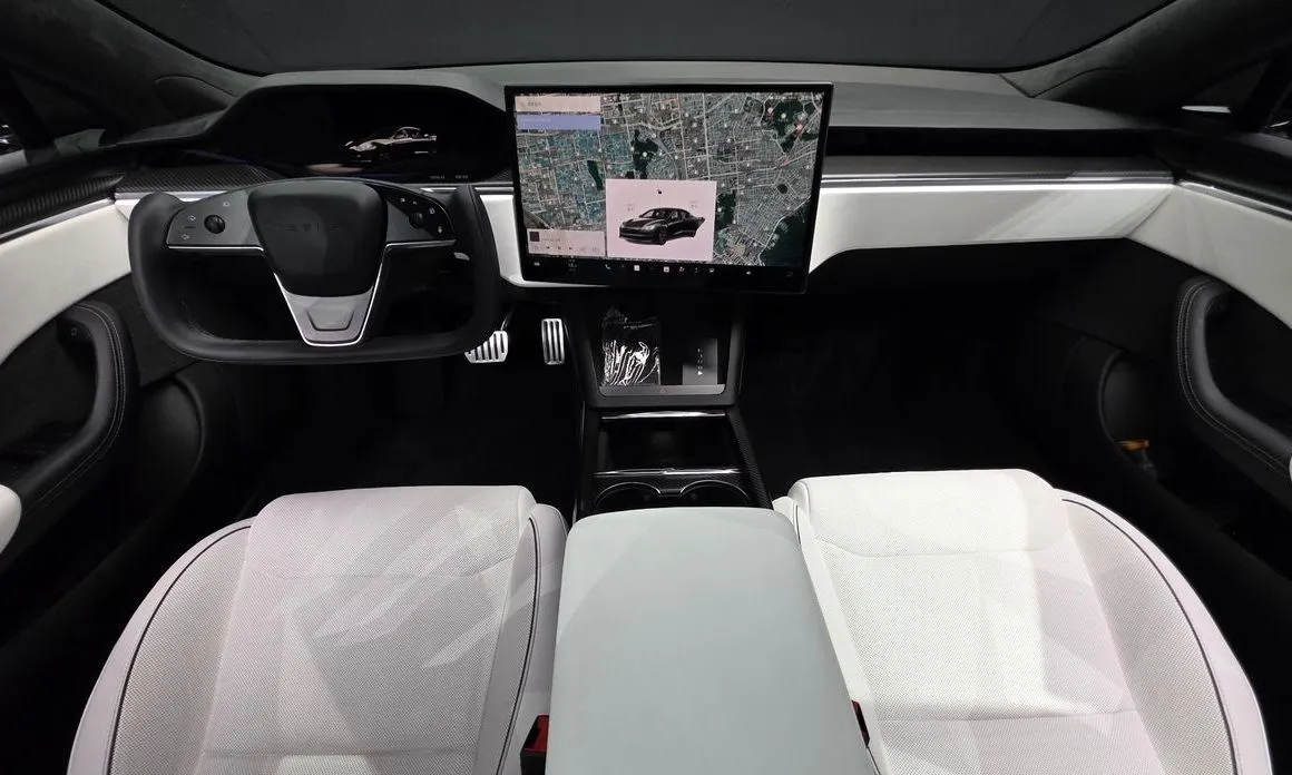 Tesla Model S — фото 9