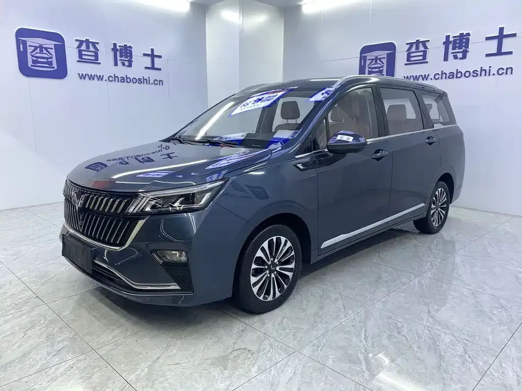 Wuling Jiachen — фото 1
