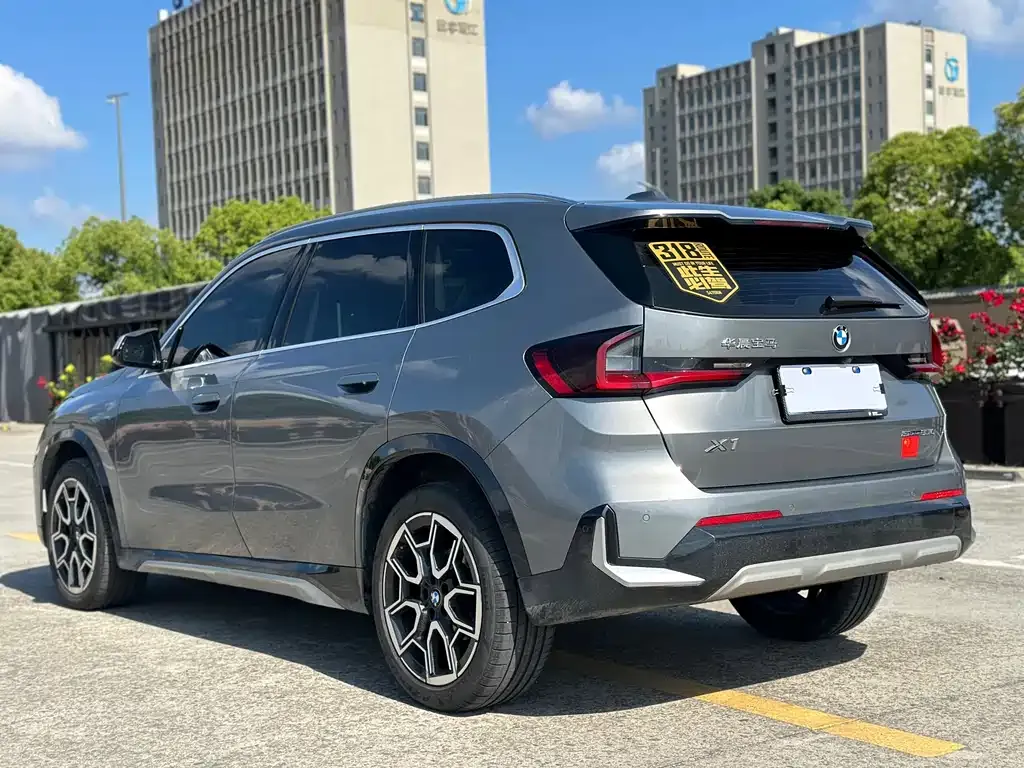 BMW X1 — фото 10