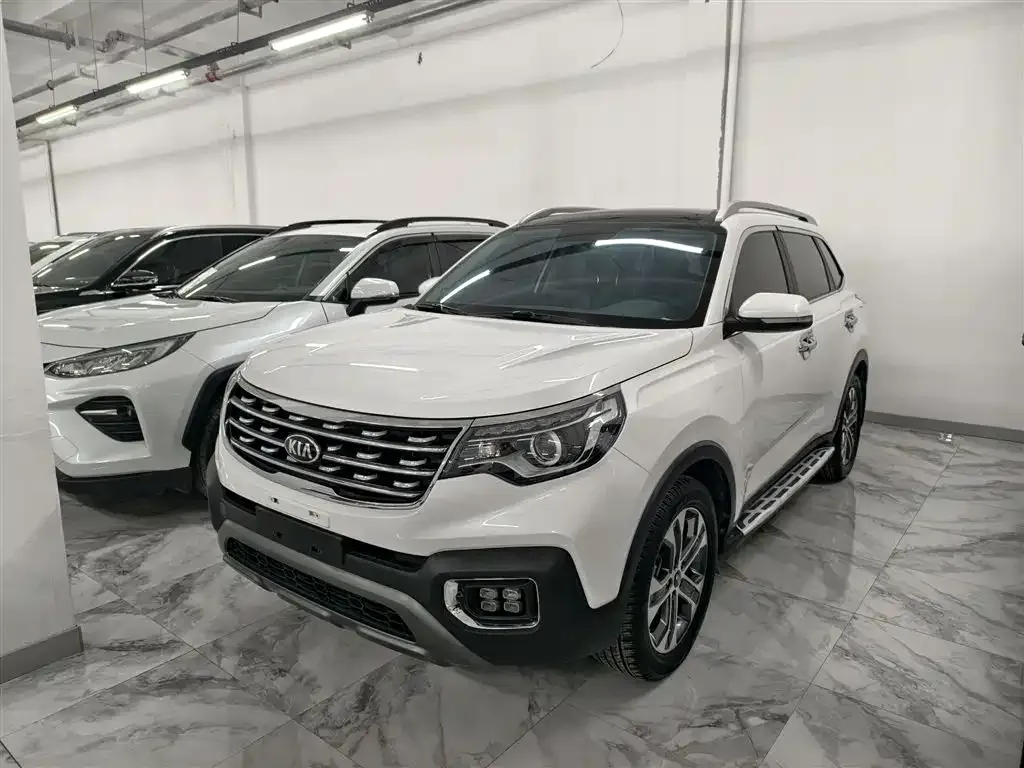 Kia Sportage — фото 1