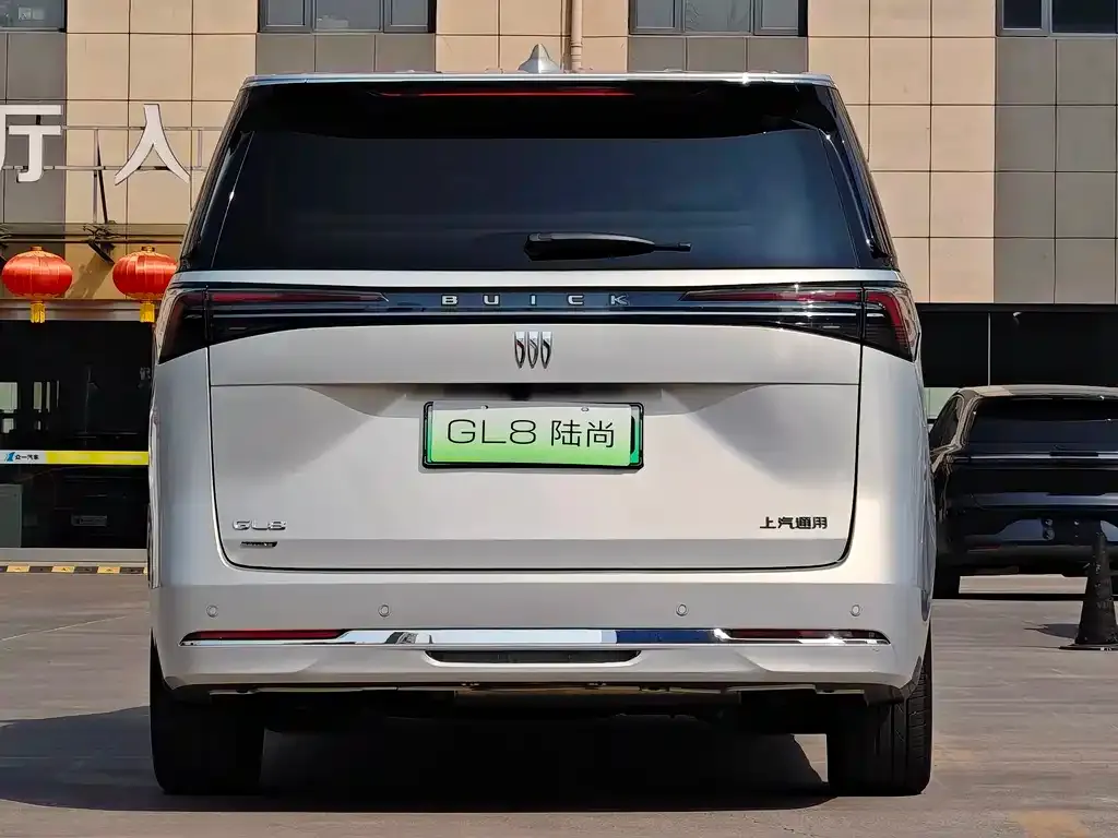 Buick GL8 Hybrid — фото 5