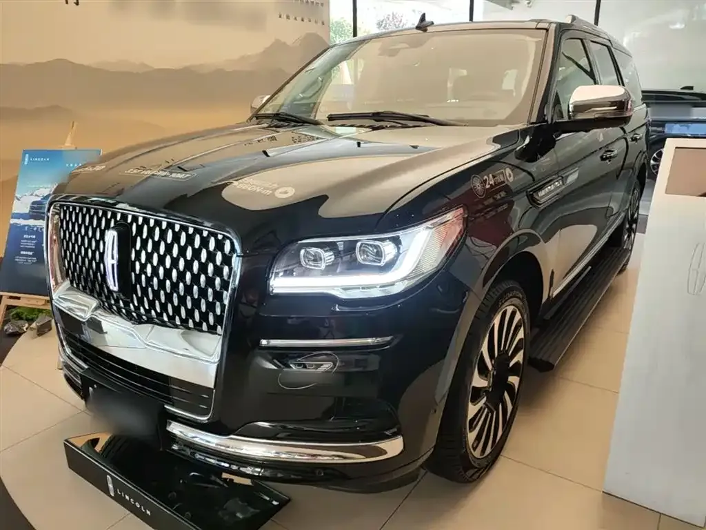 Lincoln Navigator — фото 1