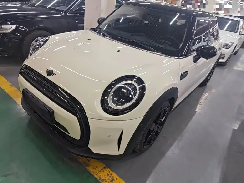 MINI Cooper (3-door) — фото 1