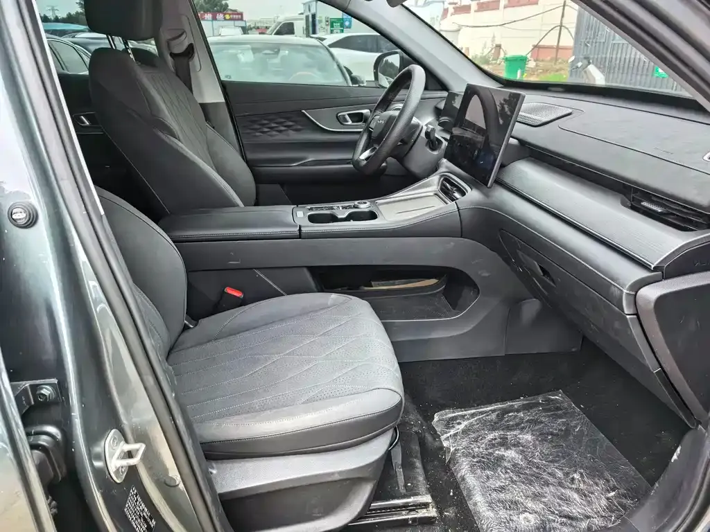 Chery Tiggo 8 PLUS — фото 9