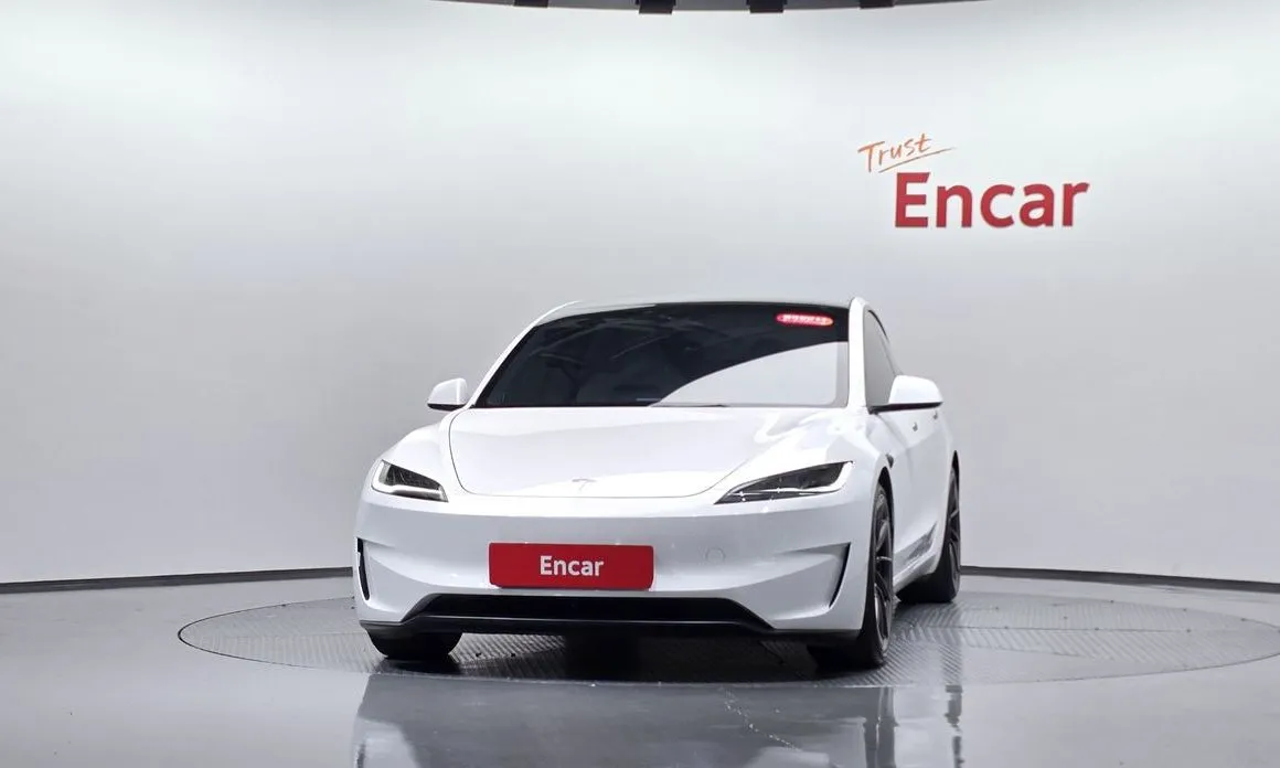 Tesla Model 3 — фото 4