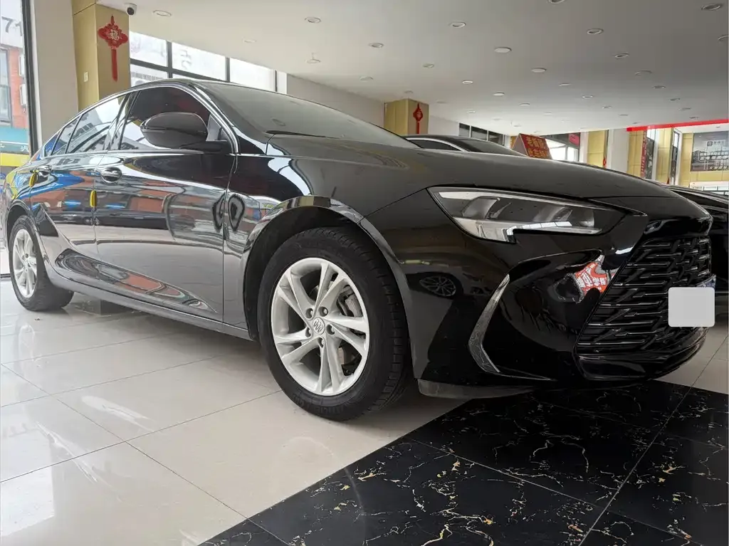 Buick Regal — фото 1