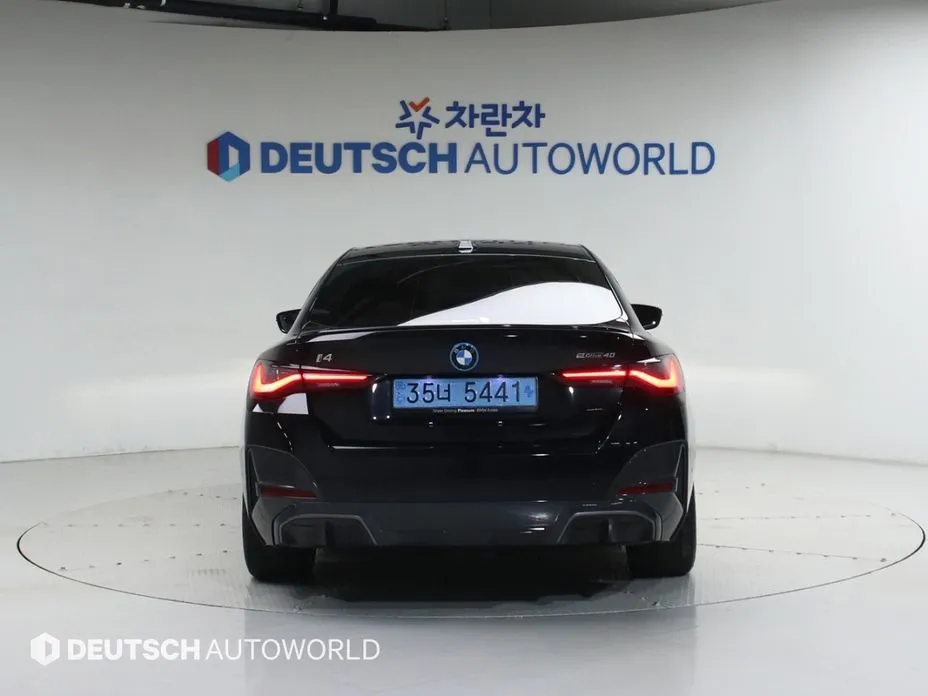 BMW i4 — фото 2
