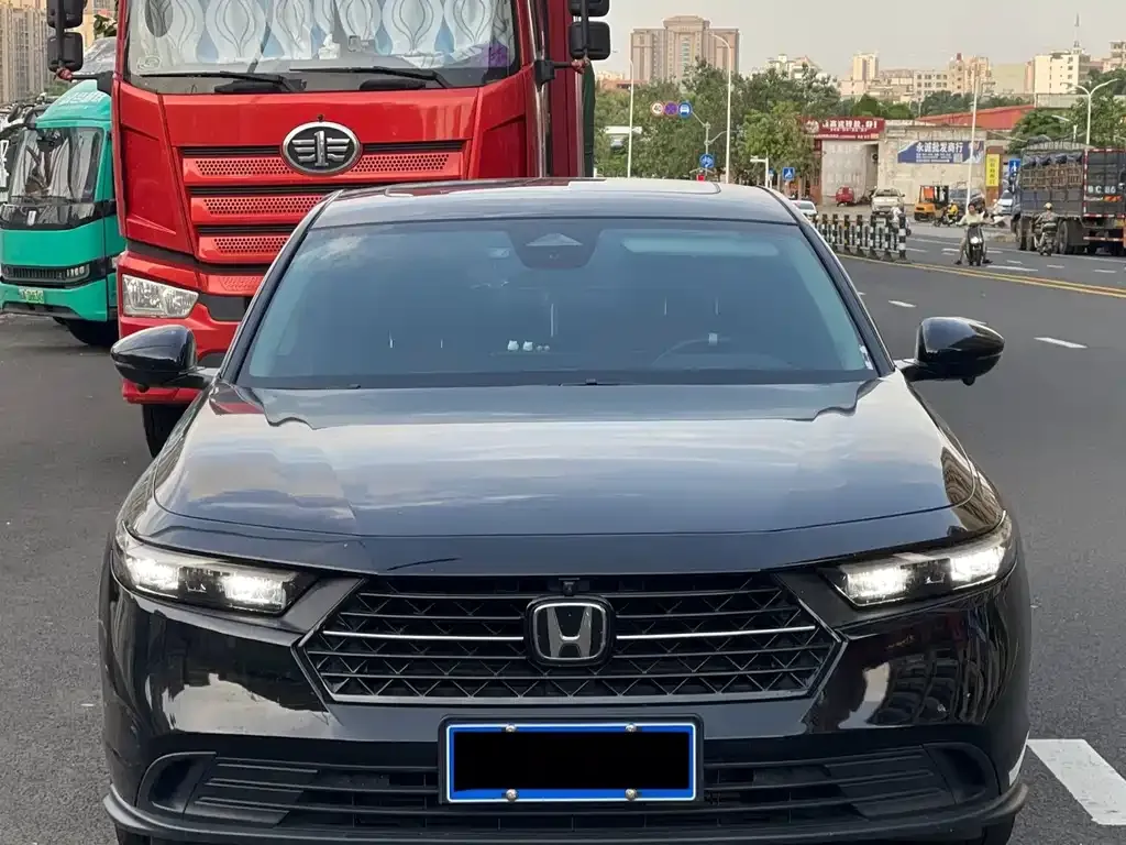 Honda Accord — фото 6