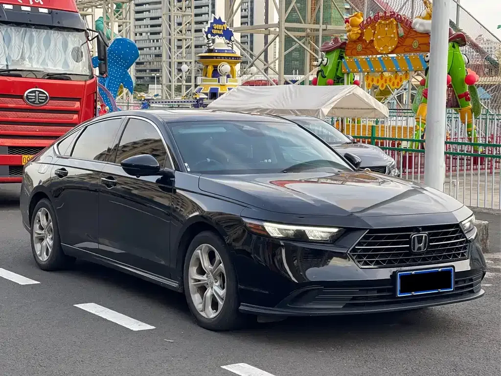 Honda Accord — фото 9