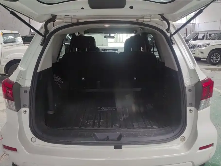 Nissan Terra — фото 6