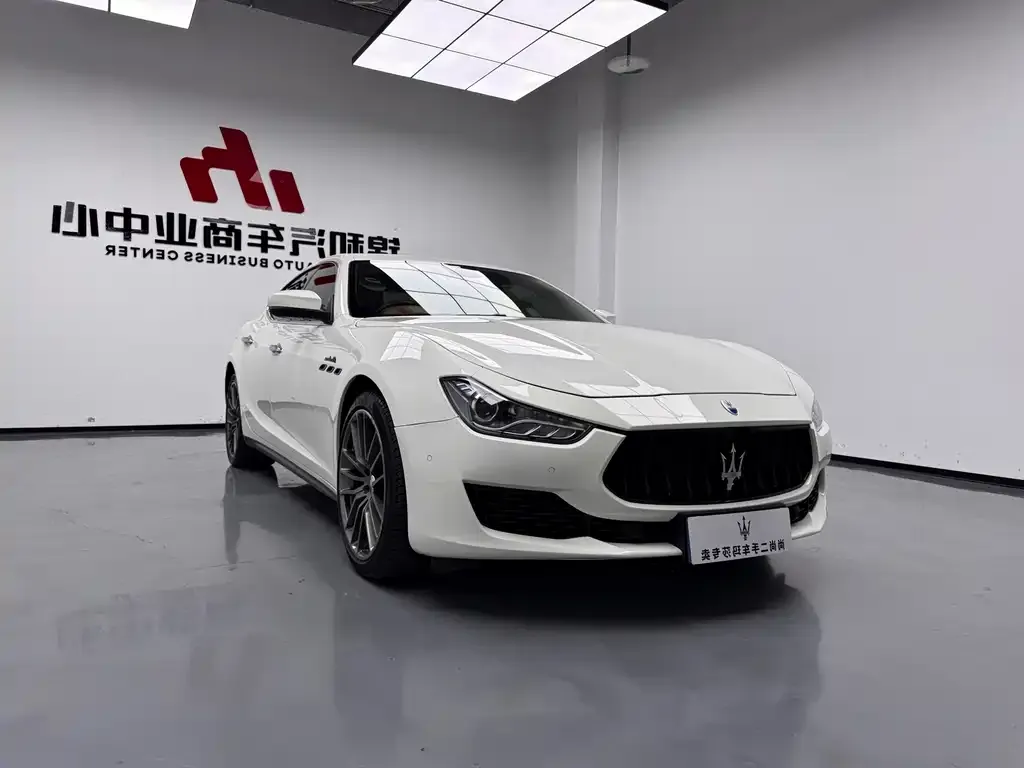 Maserati Ghibli — фото 5
