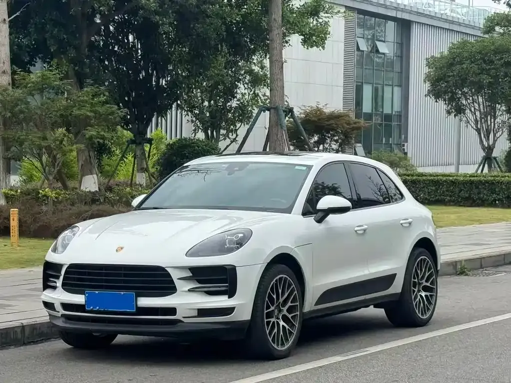Porsche Macan — фото 1