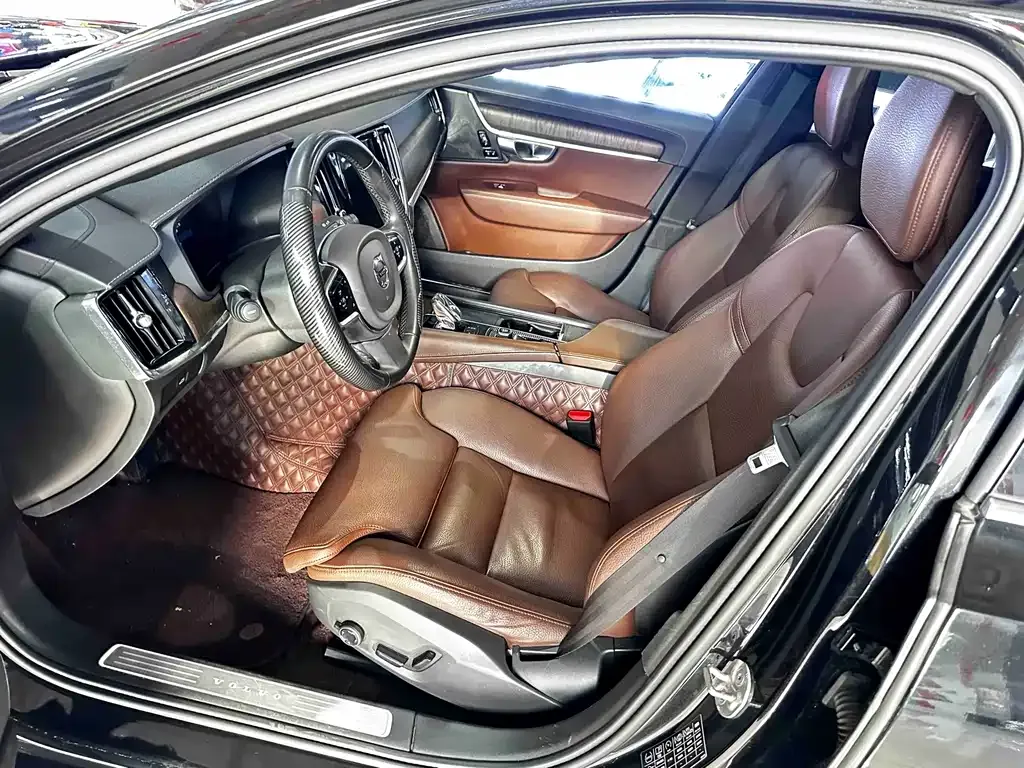 Volvo S90 — фото 8
