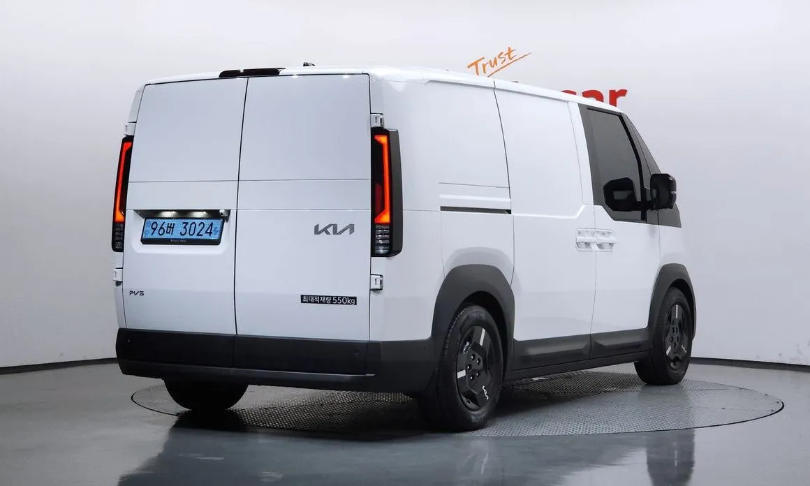 Kia PV5 — фото 3