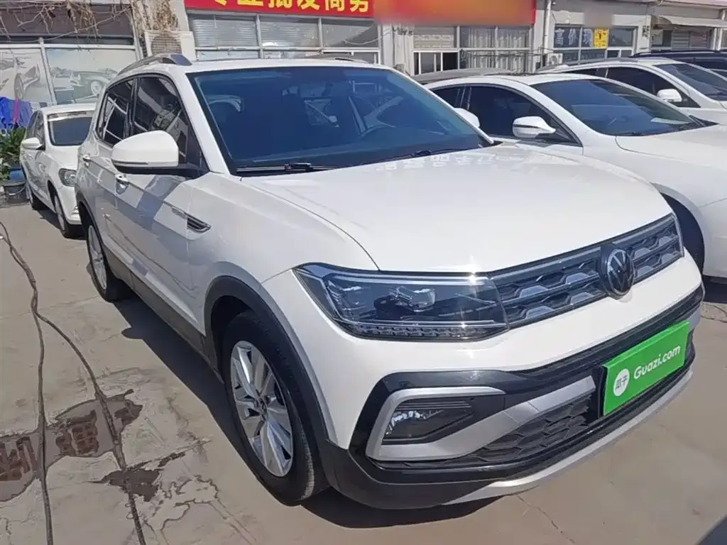 Volkswagen T-Cross — фото 10