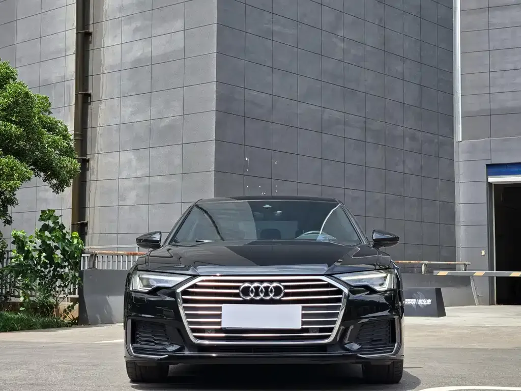 Audi A6L — фото 6
