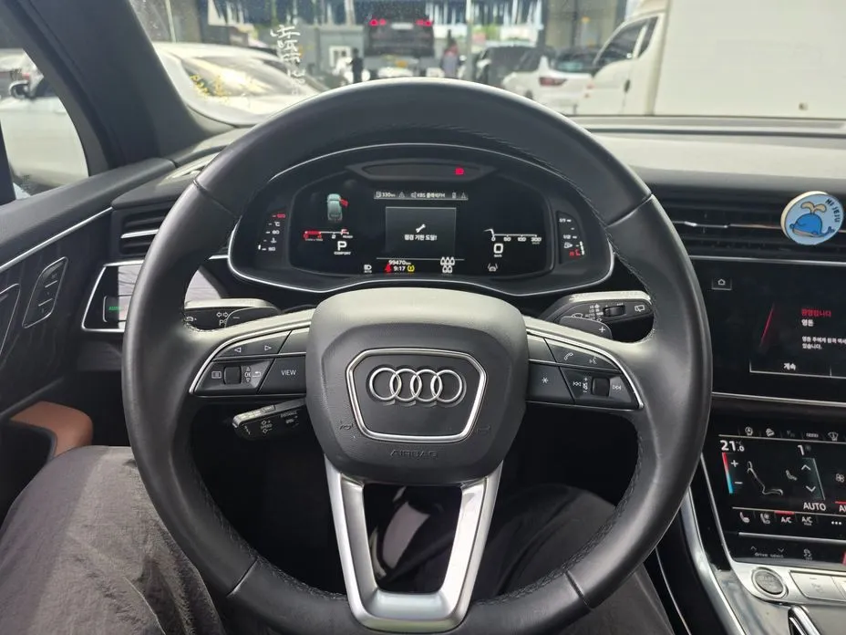 Audi Q7 — фото 4