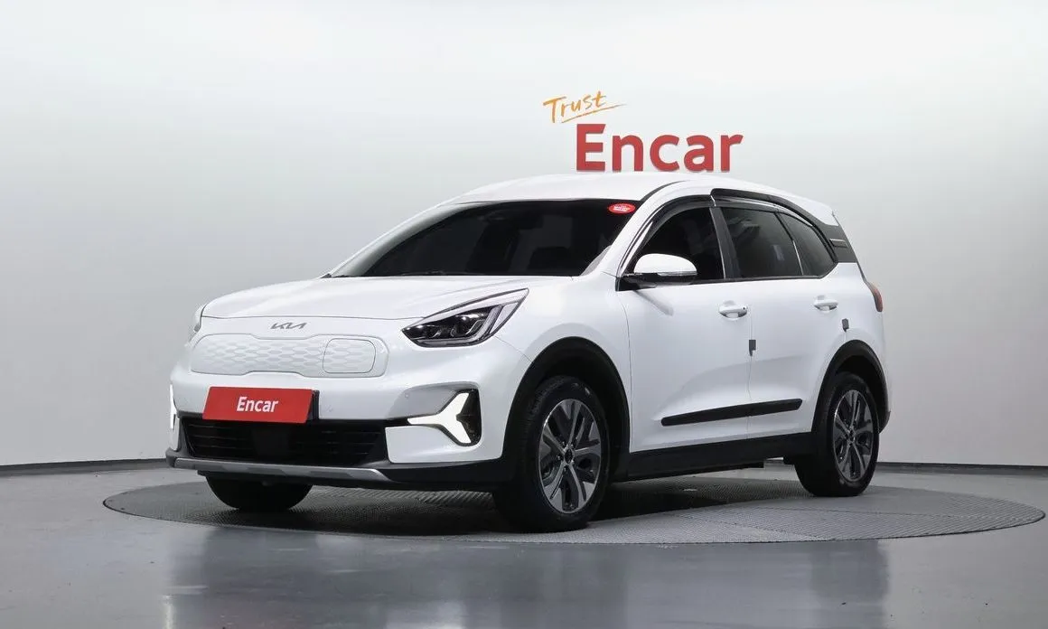 Kia Niro — фото 1