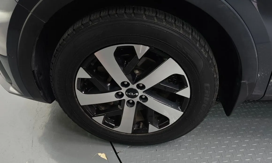 Kia Sorento — фото 3