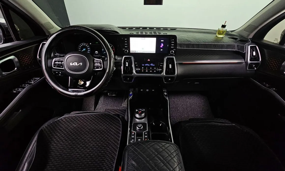 Kia Sorento — фото 8