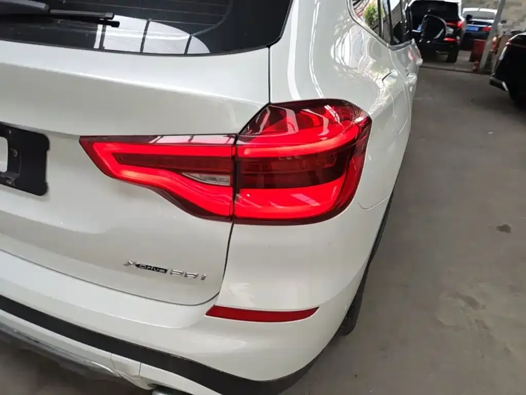 BMW X3 — фото 2
