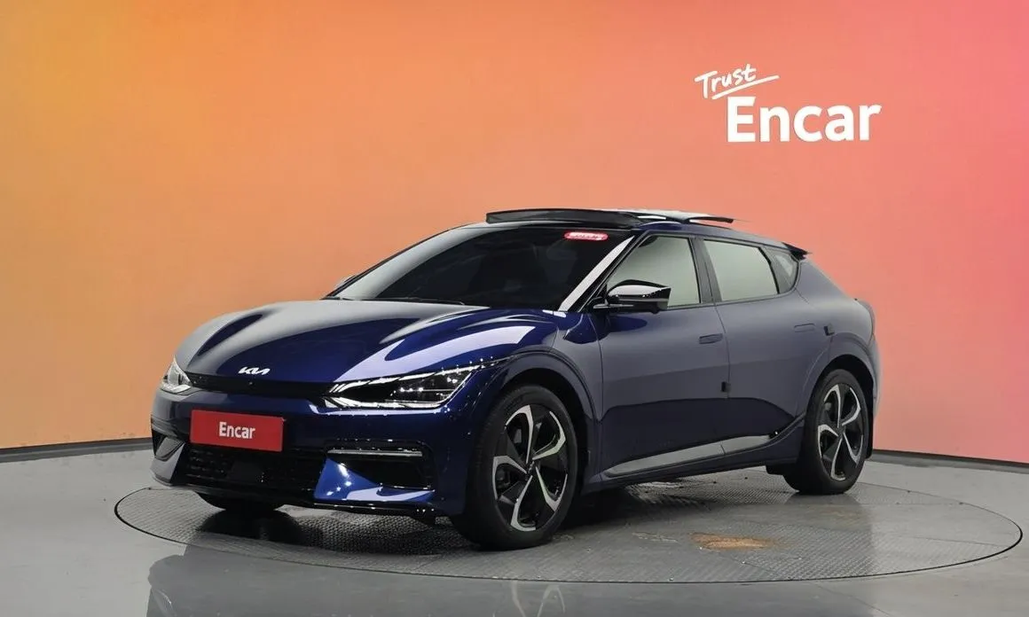 Kia EV6 — фото 1
