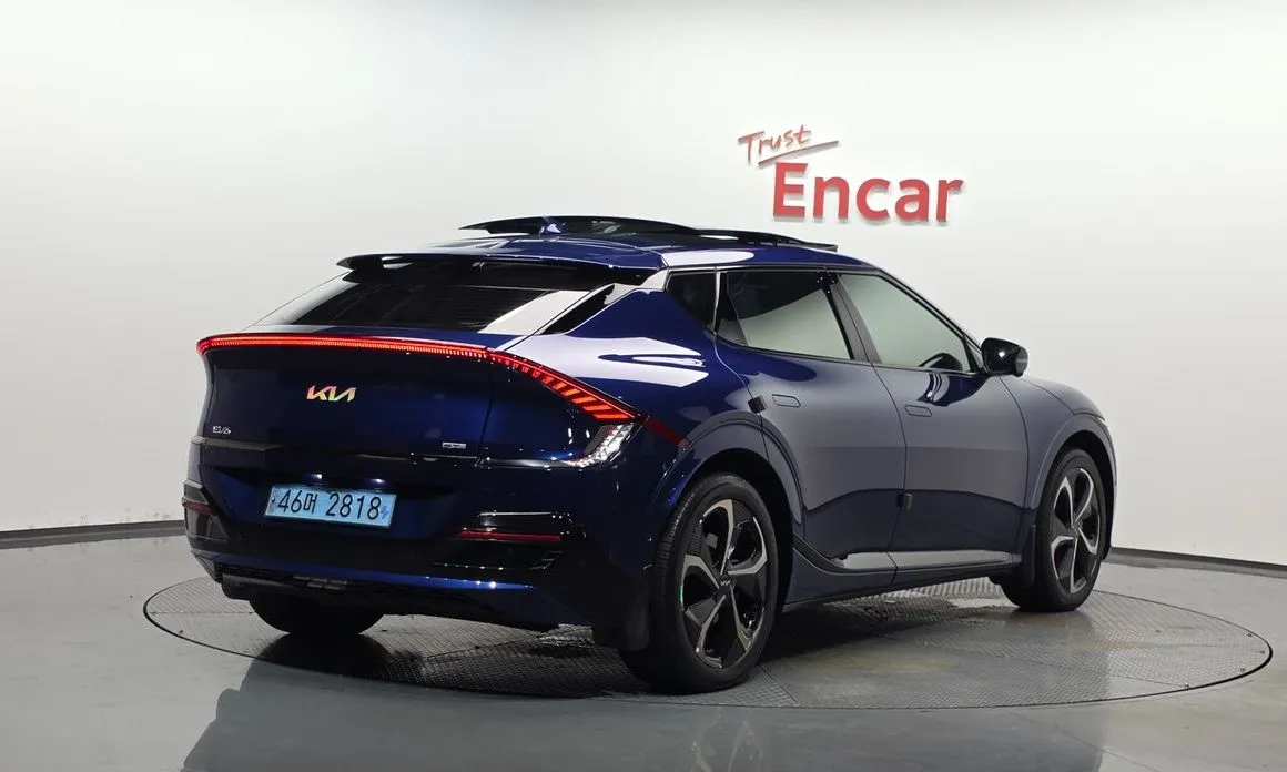 Kia EV6 — фото 8